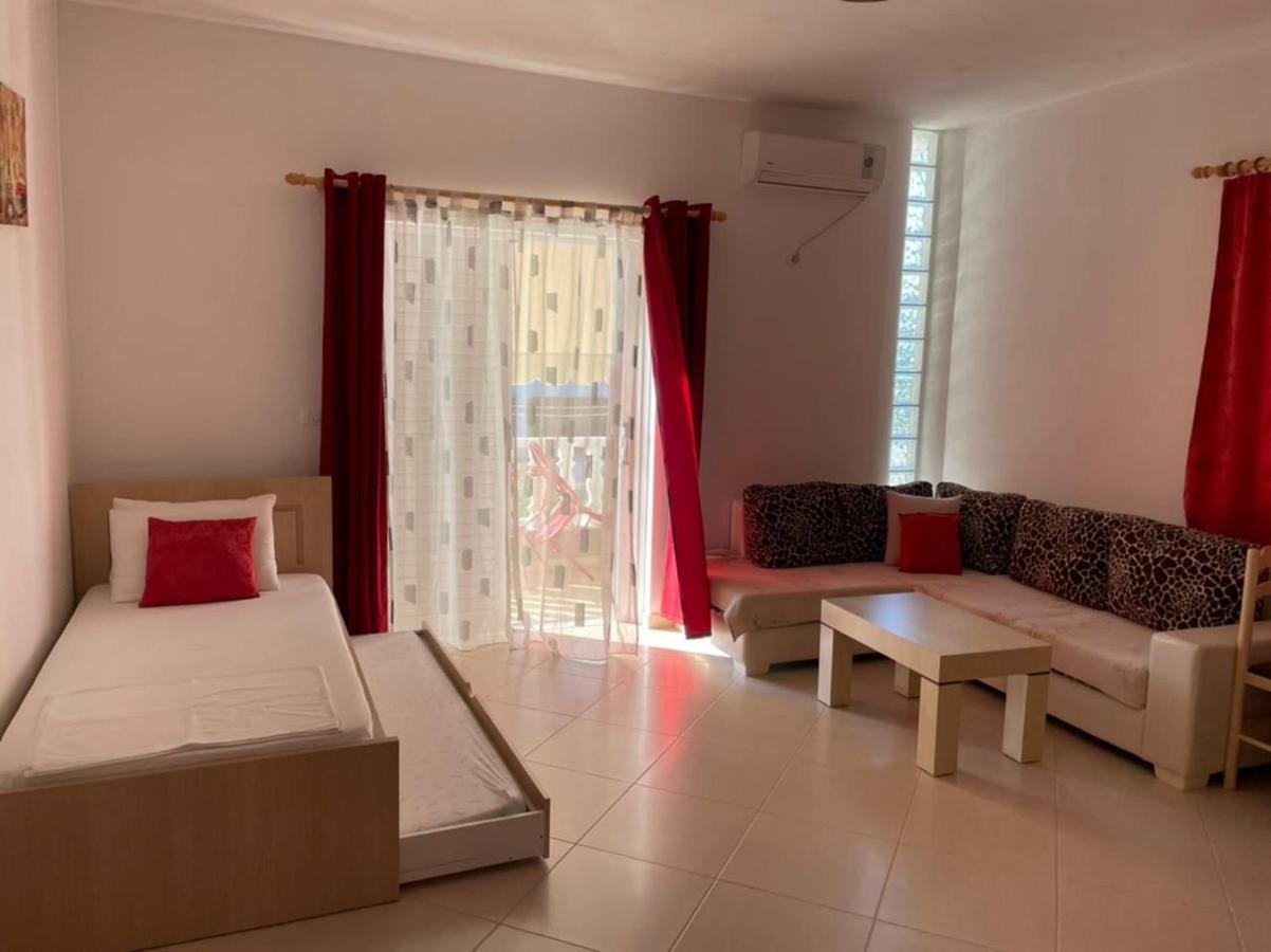 Vila Mario Aparthotel Ksamil Luaran gambar